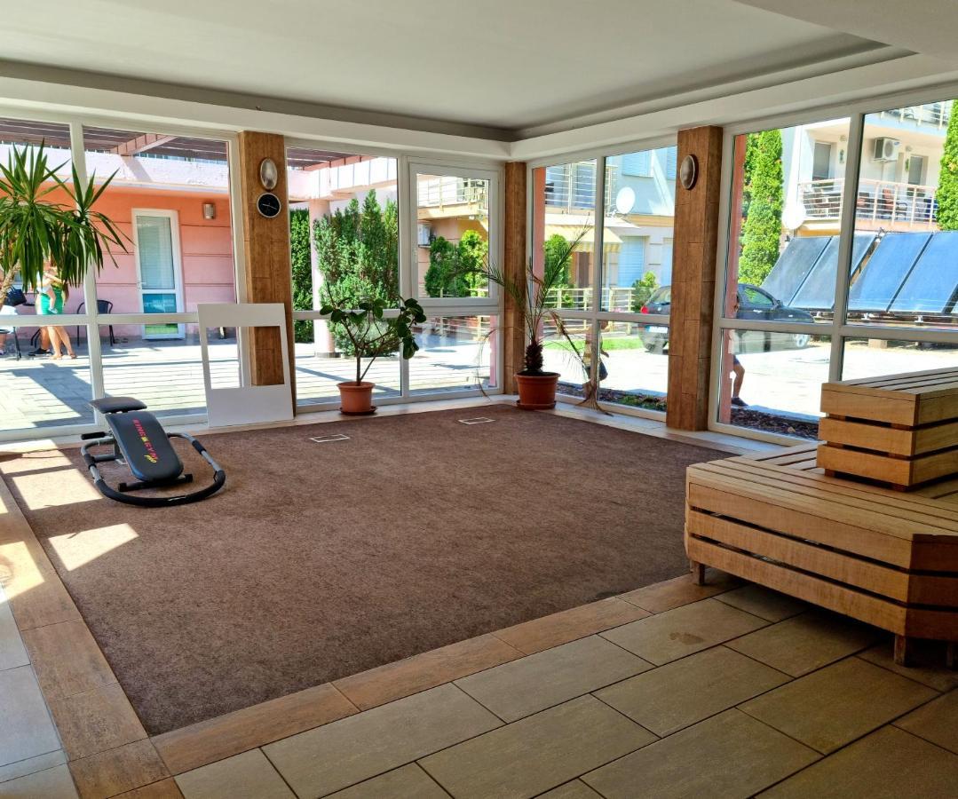 Relax Wellness Studio Hajduszoboszlo 아파트 외부 사진