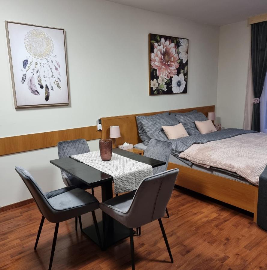 Relax Wellness Studio Hajduszoboszlo 아파트 외부 사진