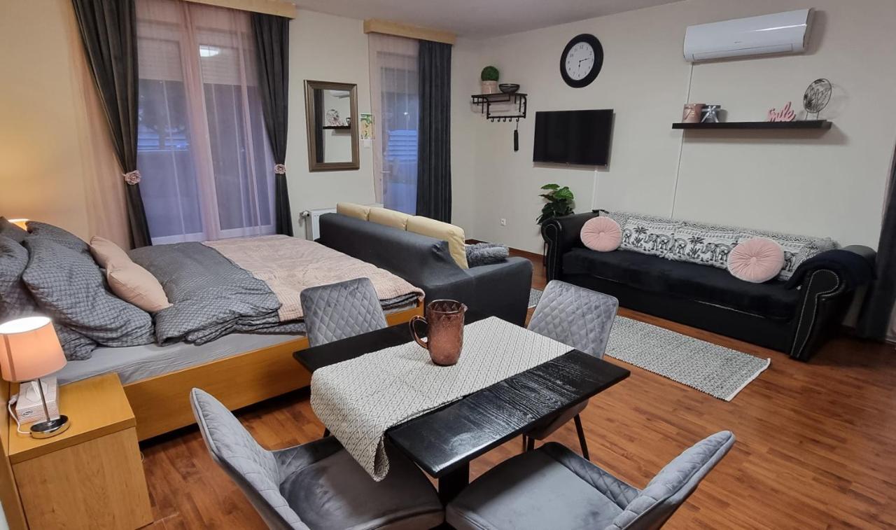 Relax Wellness Studio Hajduszoboszlo 아파트 외부 사진